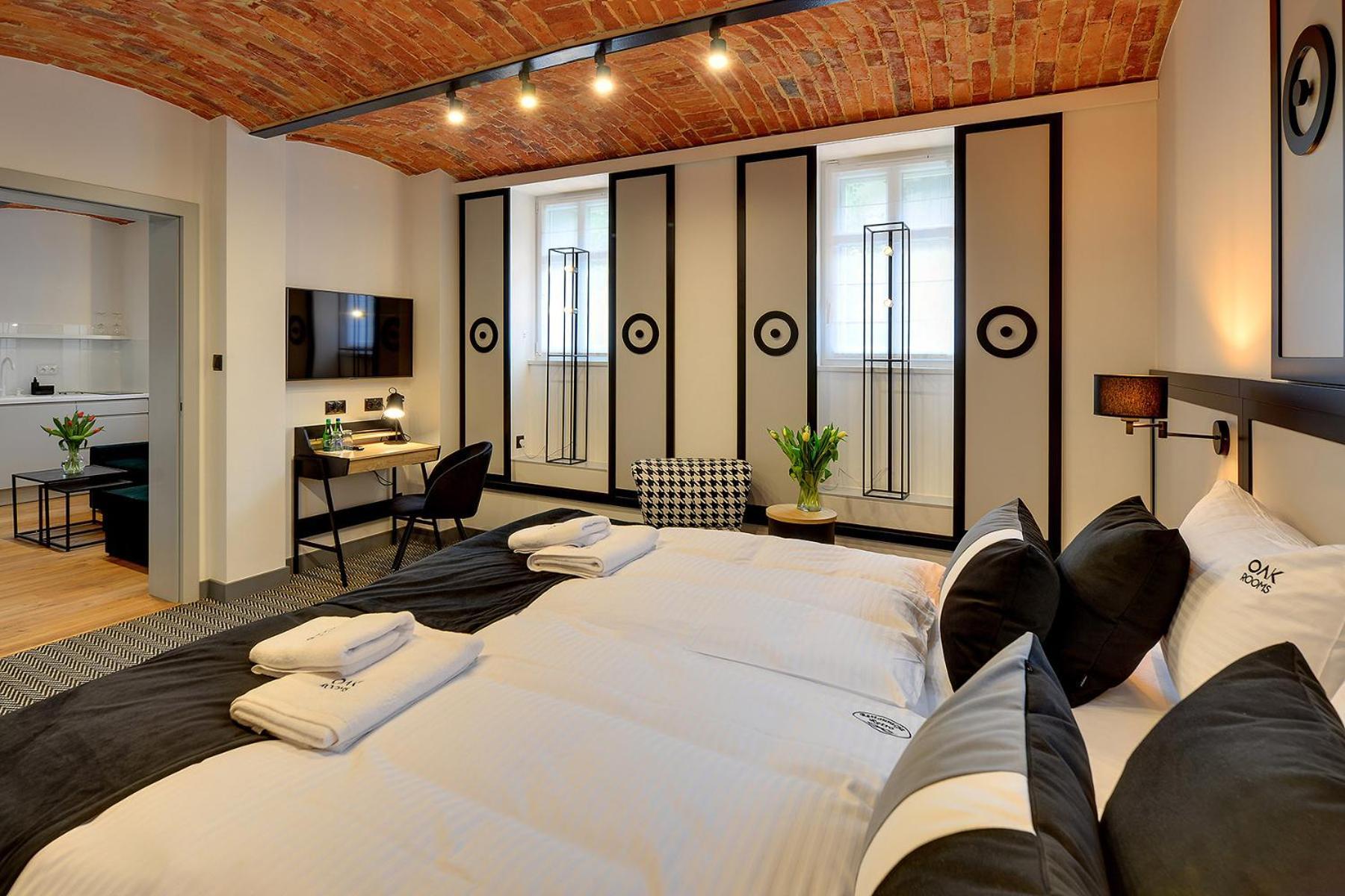Oak Rooms Oborniki Śląskie Εξωτερικό φωτογραφία